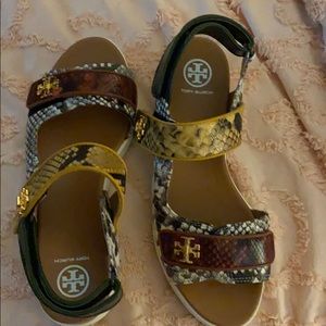 Beautiful textured sandals